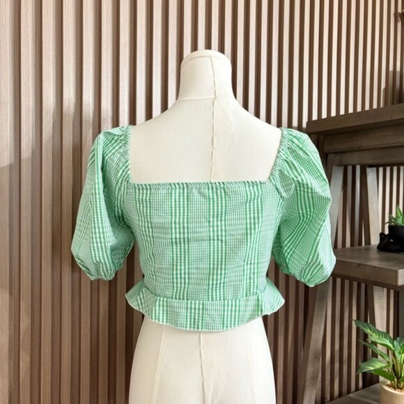 SHEIN Green Gingham Tie-Front Crop Top - Picture 3 of 3